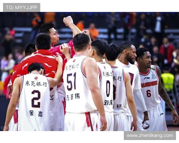 任骏飞领衔广东男篮奋战新赛季展现实力与团队精神的精彩旅程